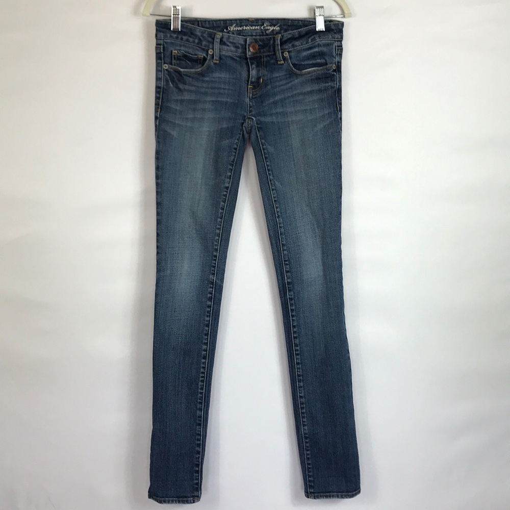 AMERICAN EAGLE LOW RISE SKINNY JEANS SIZE 0